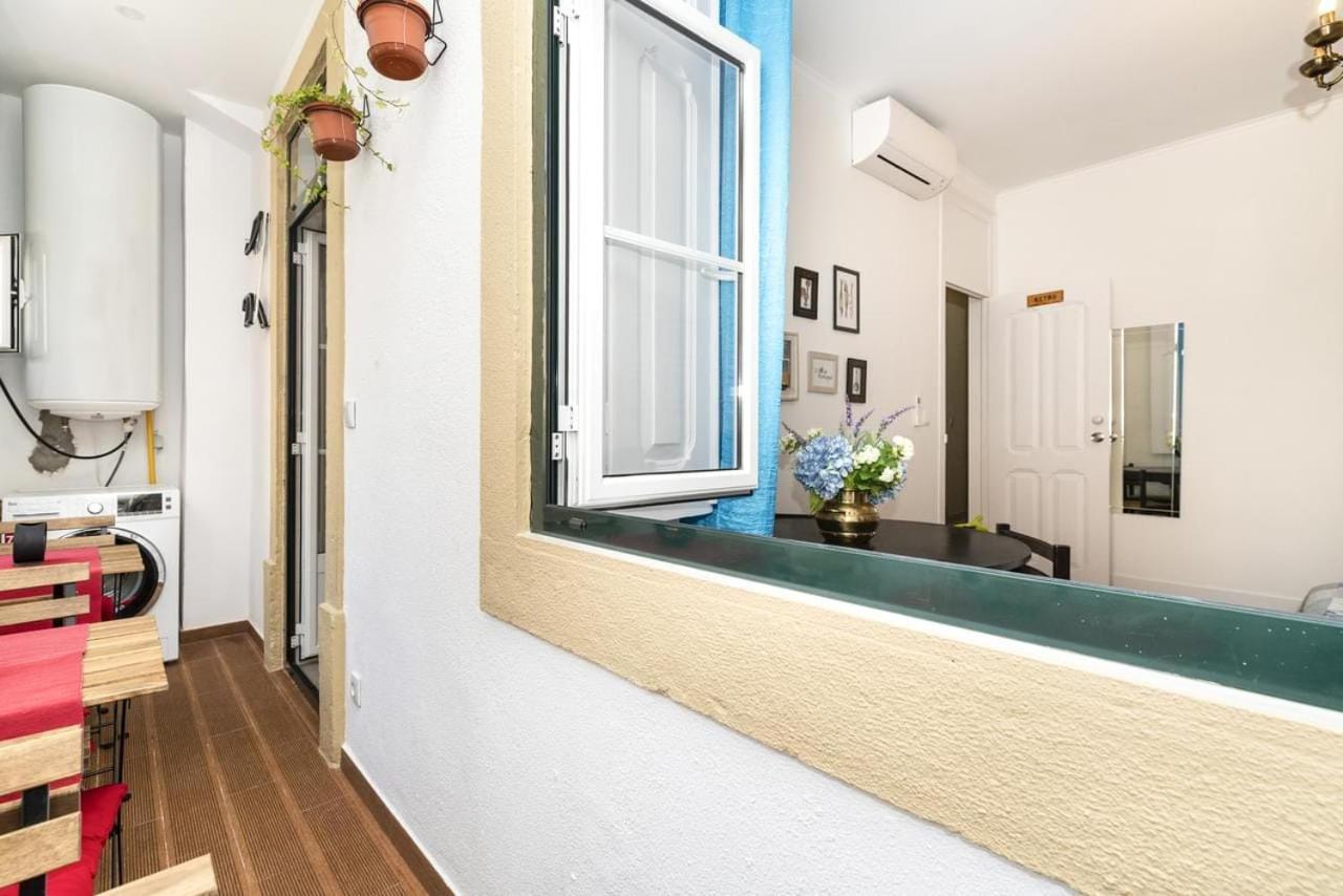 Exotic M2 R2 - Comfortable Classy Double With Shared Bath Gasthuis Lissabon